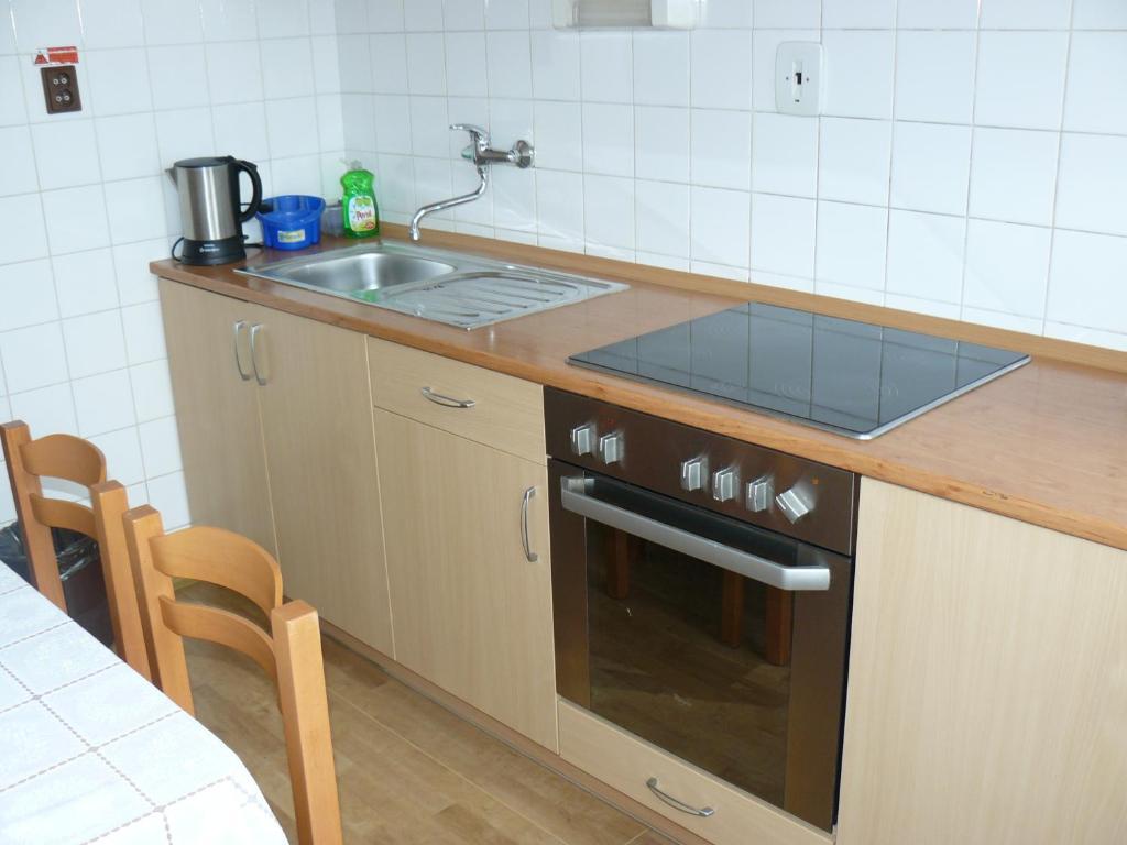 Koleje Zamecek Hotel Lednice Szoba fotó
