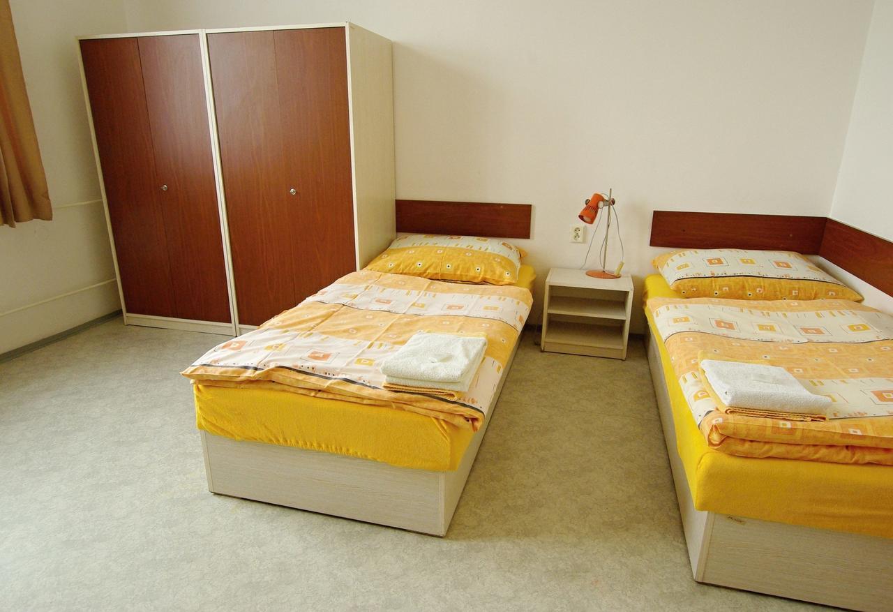 Koleje Zamecek Hotel Lednice Kültér fotó