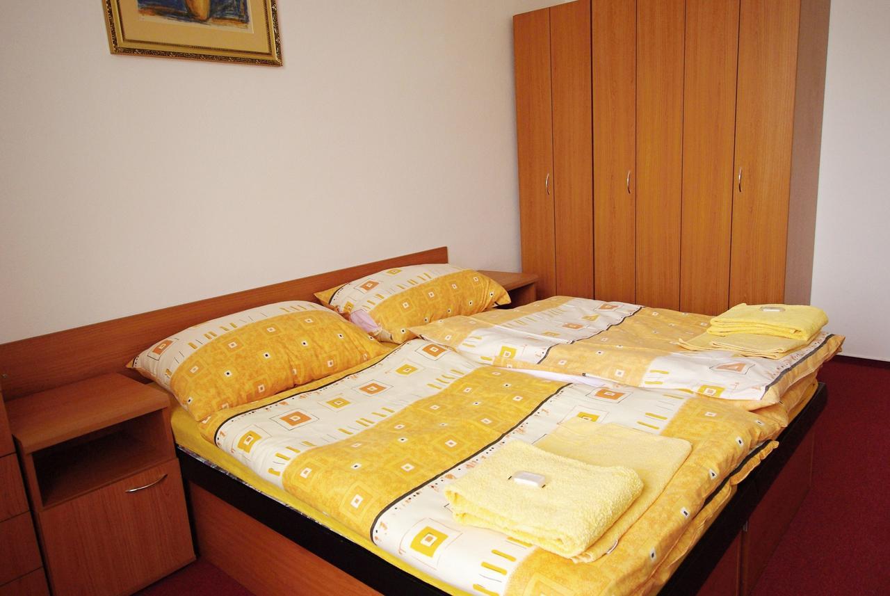 Koleje Zamecek Hotel Lednice Kültér fotó